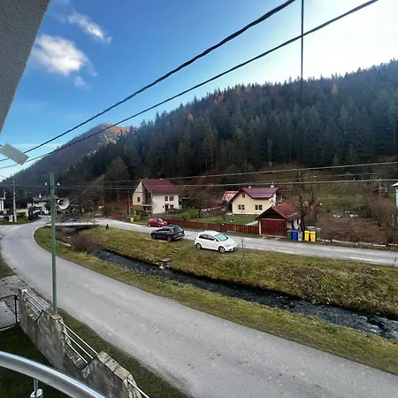 Holiday home 3izbovy Rodinny Dom S Krbom *