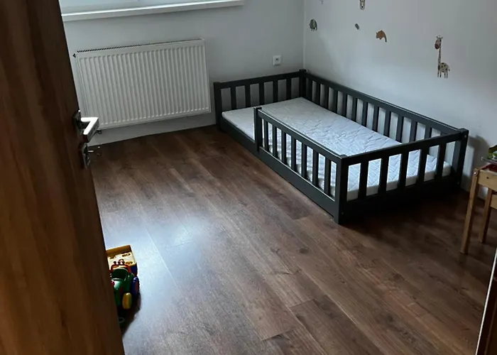 3izbovy Rodinny Dom S Krbom * רוז'ומברוק