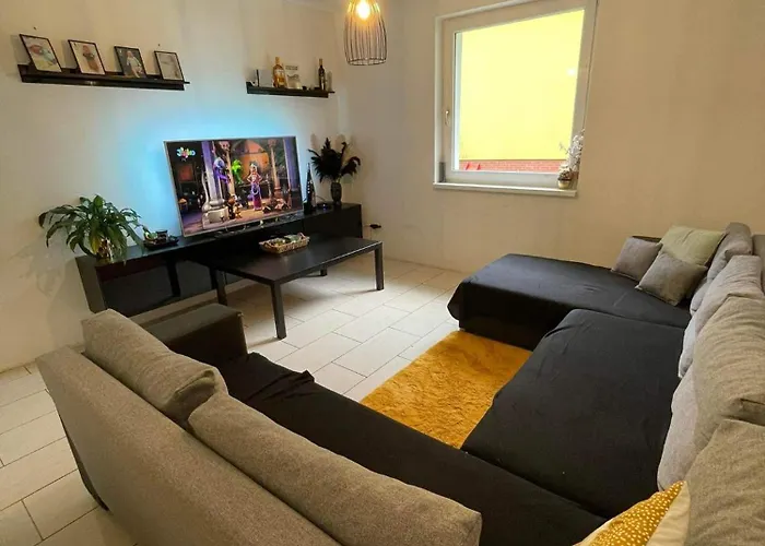 בית נופש 3izbovy Rodinny Dom S Krbom רוז'ומברוק